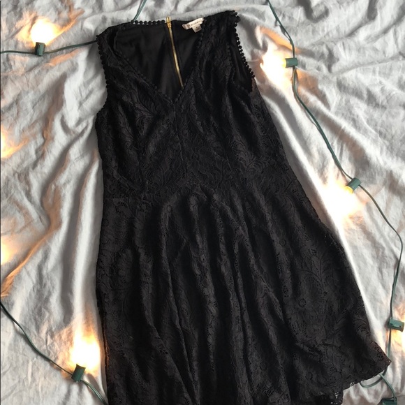Black v neck lace dress - Picture 1 of 2